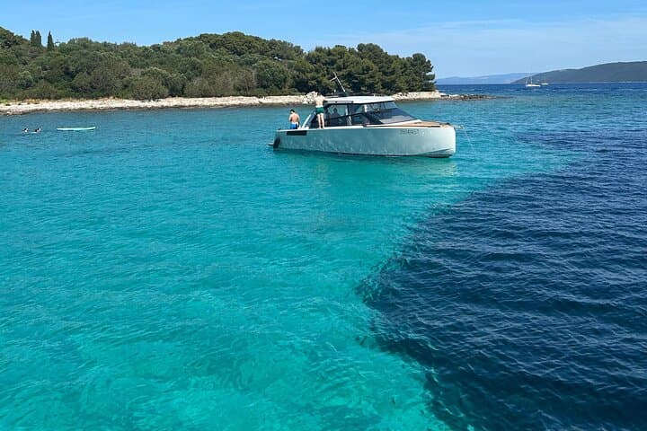 Private Boat Tour to Brac, Zecevo & Vrboska from Split — Golden Horn, Snorkel & Little Venice photo 4