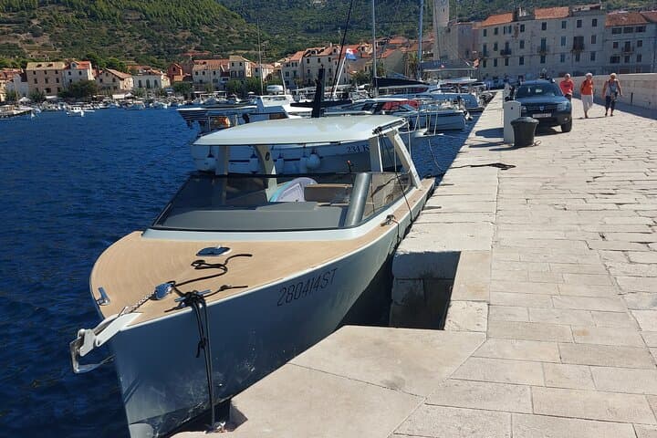 Private Boat Tour to Brac, Zecevo & Vrboska from Split — Golden Horn, Snorkel & Little Venice photo 6