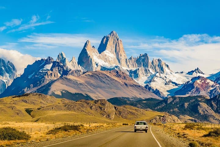 El Chaltén Day Trip from El Calafate: Private Tour to Laguna Capri, Waterfalls & Condor Viewpoints