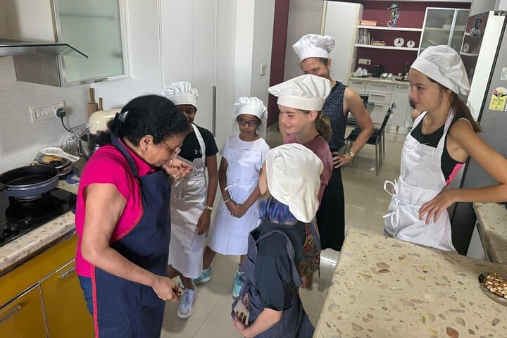 Hands-On Kerala Cooking Class in Kochi with Host Freeda photo 5