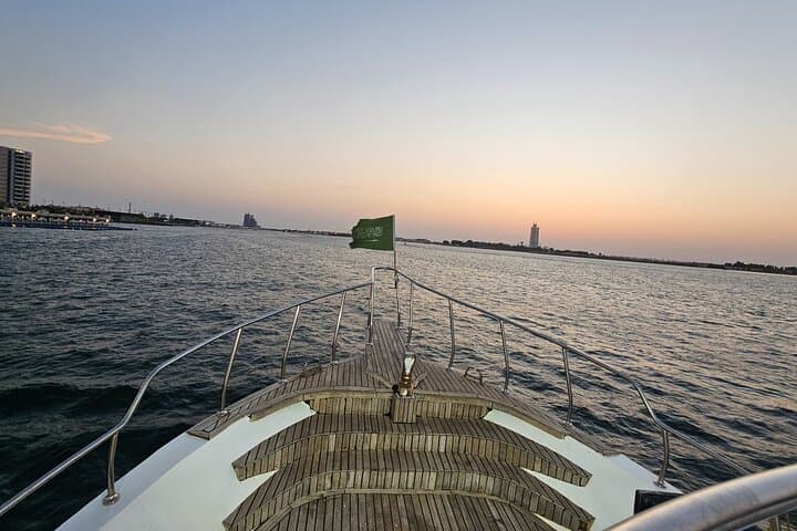 Obhur Bay Sunset Cruise: Evening Cruise with Refreshments in Jeddah photo 2