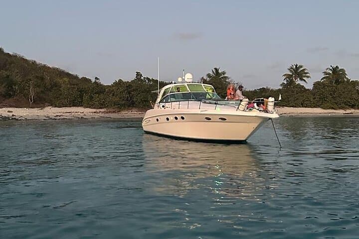 Private Yacht Charter to Icacos from Fajardo — 4-Hour Icacos Day Trip photo 4