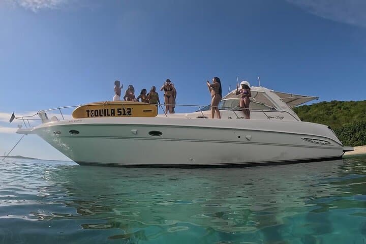 Private Yacht Charter to Icacos from Fajardo — 4-Hour Icacos Day Trip photo 2