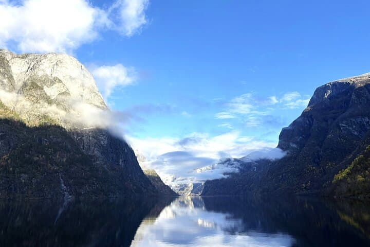 Flåm Railway & UNESCO Nærøyfjord Cruise: Day Trip from Bergen photo 5