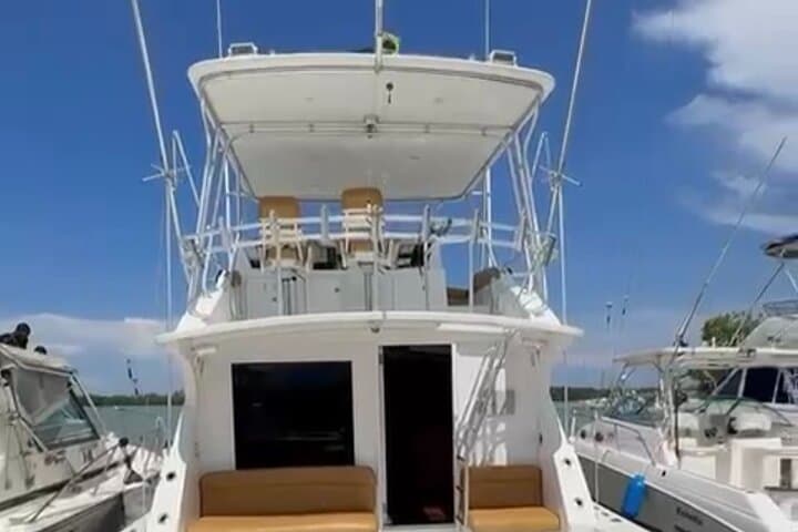 Private Yacht Cruise from Montego Bay to the Luminous Lagoon photo 3