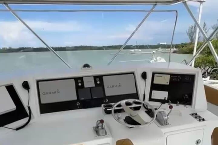 Private Yacht Cruise from Montego Bay to the Luminous Lagoon photo 4