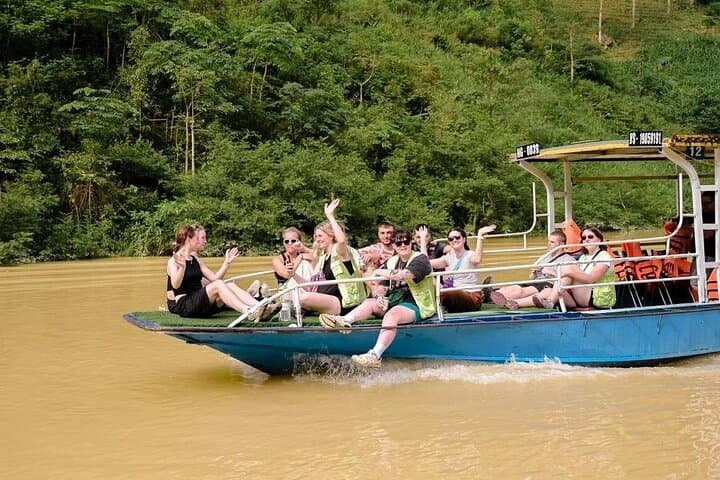 Private 3-Day Ha Giang Loop Jeep Tour — Panoramic Passes & Ethnic Villages photo 6