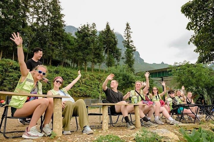 Ultimate 3-Day Private Jeep Ha Giang Loop Tour — Ma Pi Leng Pass & Dong Van