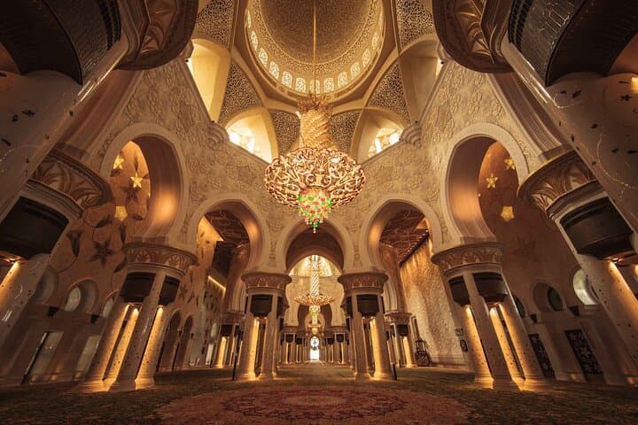 Inside Sheikh Zayed Grand Mosque: Guided Cultural Walking Tour in Abu Dhabi photo 6