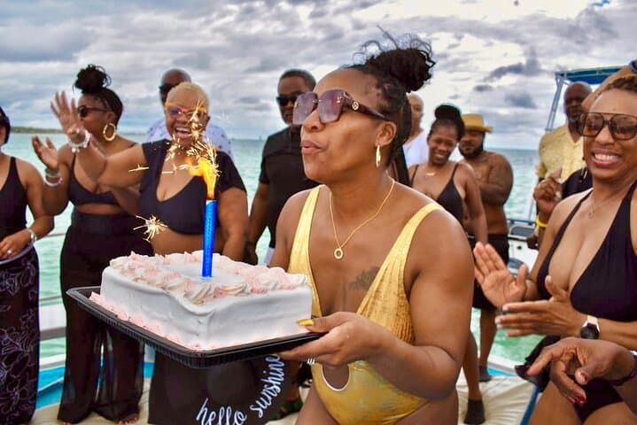 Punta Cana Booze Cruise: Snorkel Reefs, Sandbar & Open-Bar Party Boat