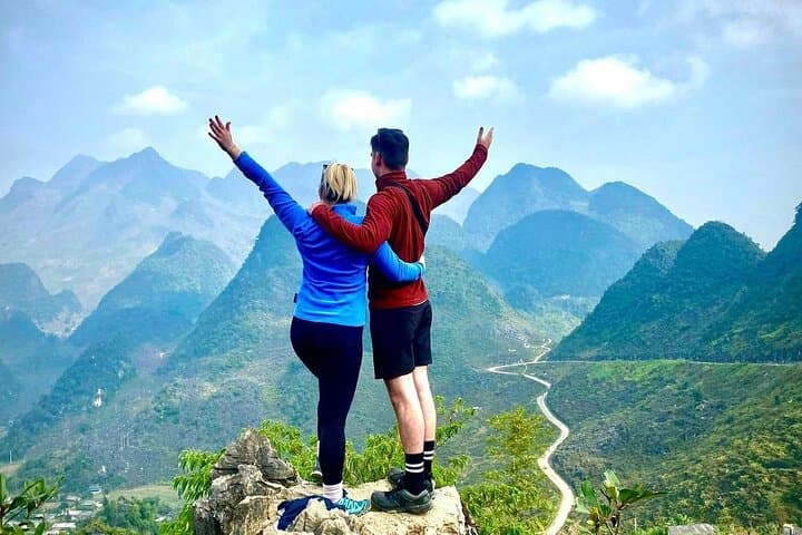 Private Ha Giang Loop 3-Day Car Tour — Dong Van Plateau & Ma Pi Leng photo 3