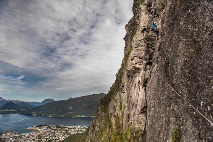 Via Ferrata Åndalsnes West Wall: Nesaksla’s Rampestreken Challenge photo 3