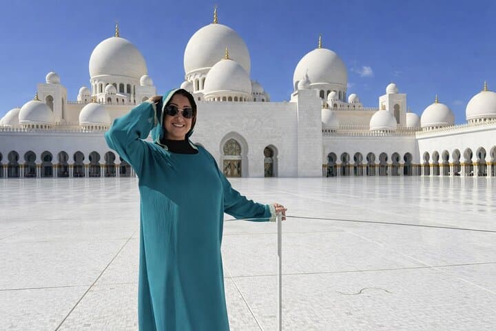 Abu Dhabi Full-Day Private City Tour — Sheikh Zayed Mosque, Corniche & Yas Island