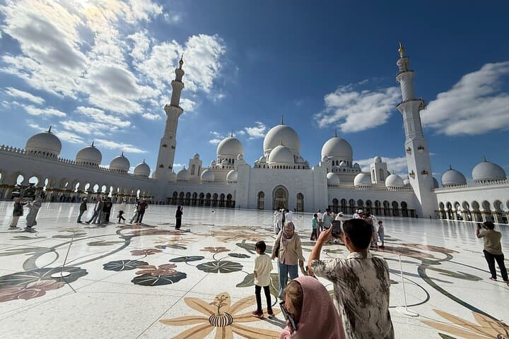 Abu Dhabi Sightseeing: Grand Mosque, Old Souk & Heritage Highlights photo 3