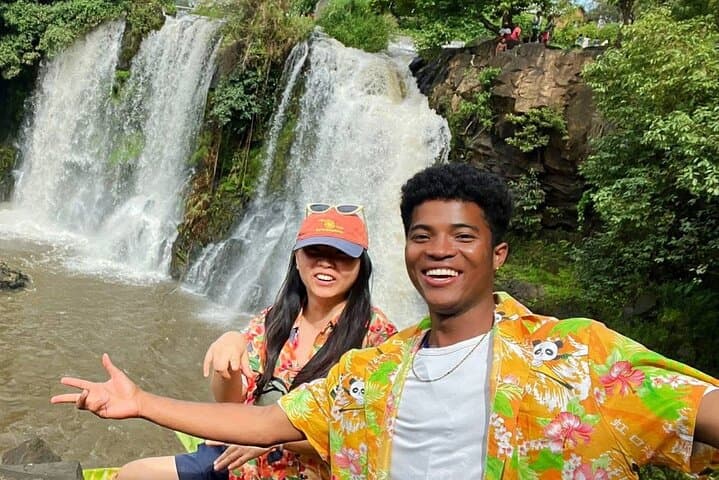 Full-Day Madagascar: Lemurs' Park, Analavory Geysers & Lily Waterfall