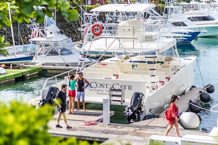 Half-Day Tortuga Island Catamaran Tour from Jaco and Los Sueños