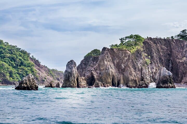 Half-Day Tortuga Island Catamaran Tour from Jaco and Los Sueños photo 6