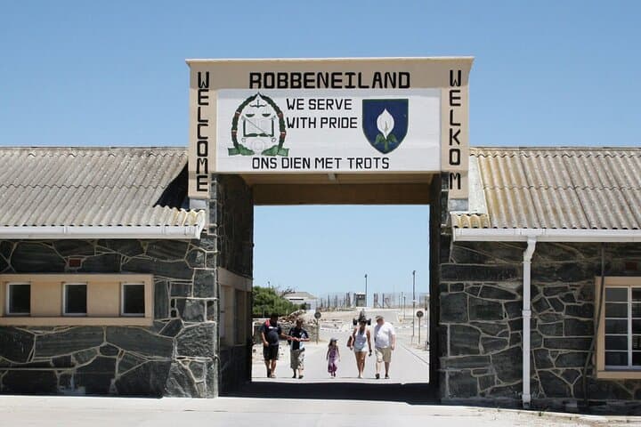 Robben Island and Table Mountain: Cape Town Ferry, Cable Car & Guided Tour