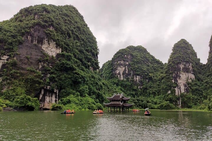 Private Ninh Binh Day Tour from Hanoi — Tam Coc, Hoa Lu & Mua Cave Panorama photo 2