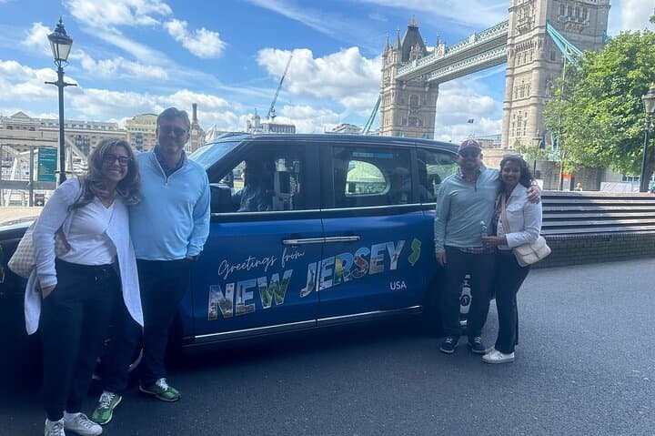 Early Morning London Black Cab Tour — Sightseeing with Heathrow Drop-Off