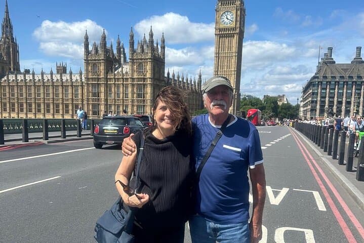 Early Morning London Black Cab Tour — Sightseeing with Heathrow Drop-Off photo 2