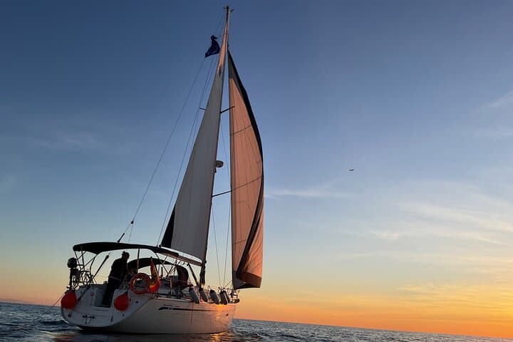 Barcelona Sailing with Tapas & Cava — Sunrise, Sunset & Full Moon Cruises