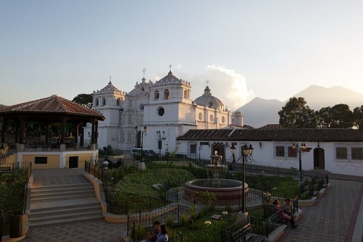 Craft Workshops, Textiles and Village Life Around Antigua Guatemala photo 6