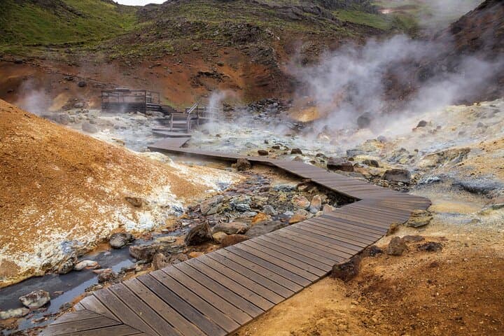 Iceland Volcanic Landscapes: Lava Tunnels, Seltún & Reykjanes Peninsula Day Tour