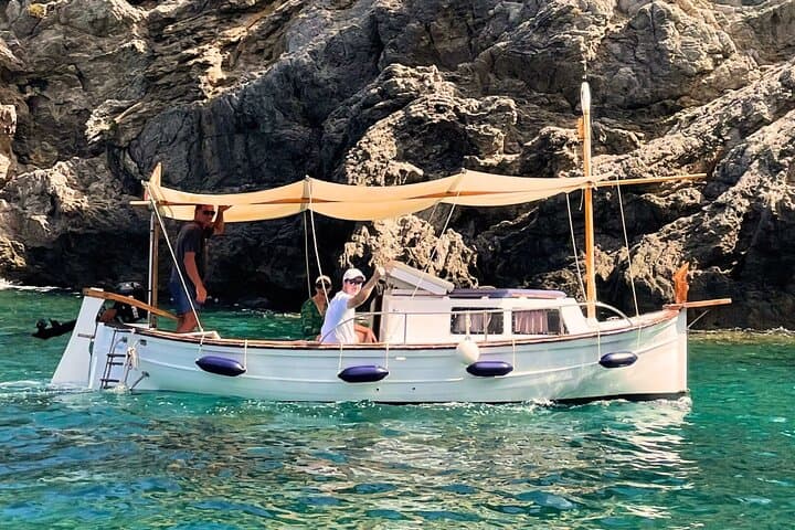Private Boat Tour to Alcudia, Pollença & Formentor: Hidden Coves and Snorkel Stops