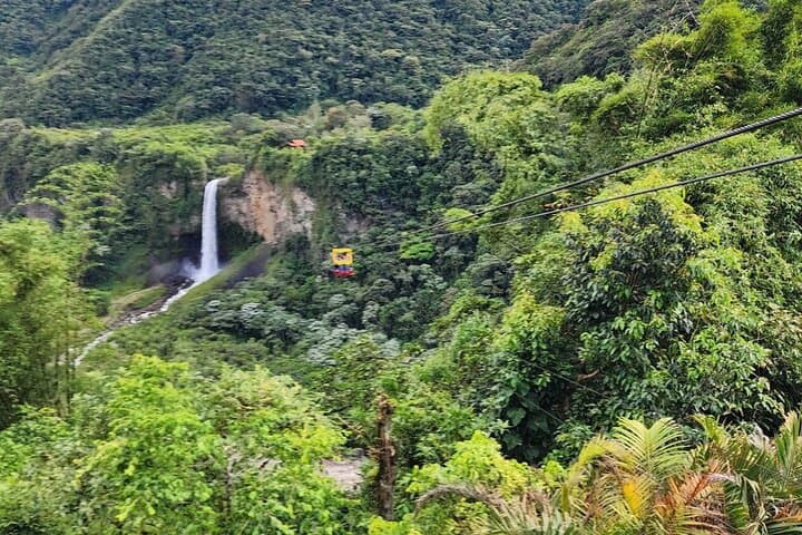 Baños Waterfall Route & End of the World Swing — Pailón del Diablo to Tree House Guide photo 2
