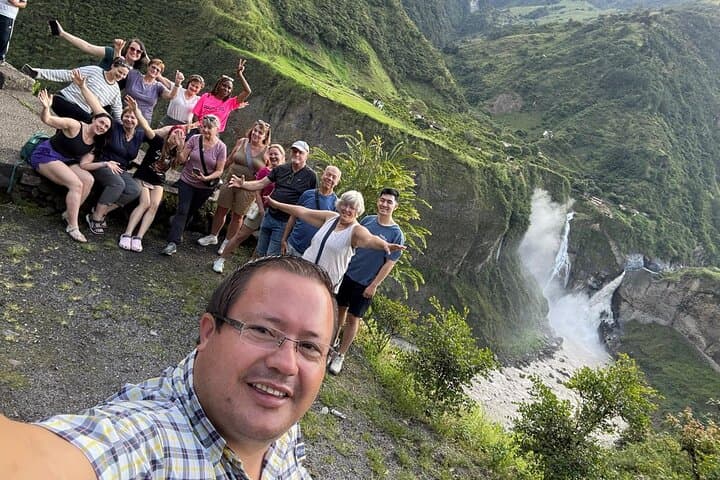Baños Waterfall Route & End of the World Swing — Pailón del Diablo to Tree House Guide photo 5