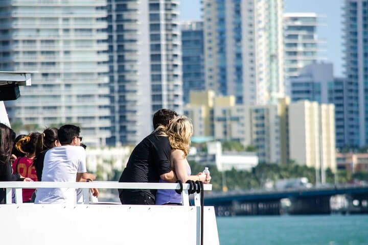 Miami Skylines & Millionaire's Row: 90-Min Biscayne Bay Cruise photo 3