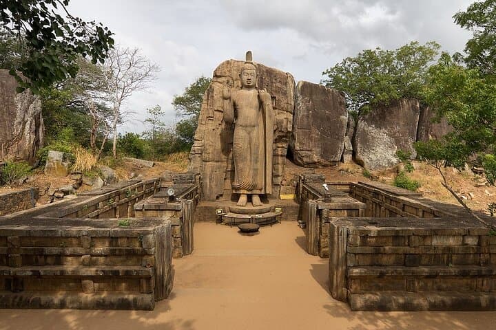 Sri Lanka Beyond Ordinary: 8-Day Cultural & History Circuit from Negombo to Colombo photo 4