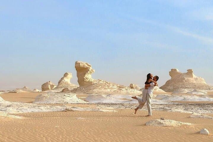White and Black Desert: 2-Day Private 4x4 Tour from Cairo photo 2
