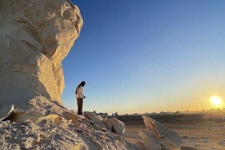 White and Black Desert: 2-Day Private 4x4 Tour from Cairo photo 4
