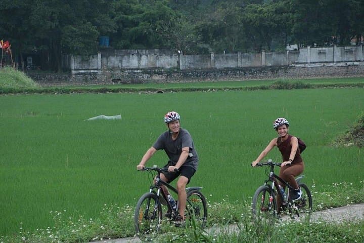Private South Ninh Binh Highlights: Mua Cave, Tam Coc Sampan & Village Cycling photo 4