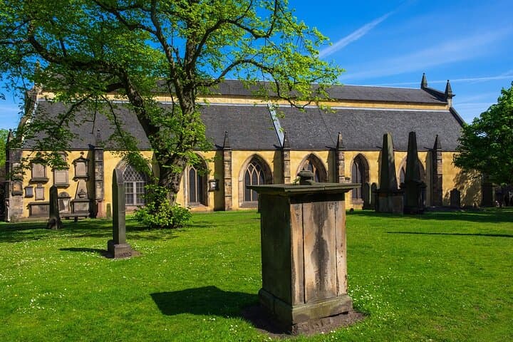 Edinburgh Old Town Walking Tour: Royal Mile, Greyfriars & Literary Sights photo 5