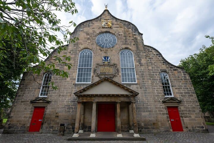 Edinburgh Old Town Walking Tour: Royal Mile, Greyfriars & Literary Sights photo 6