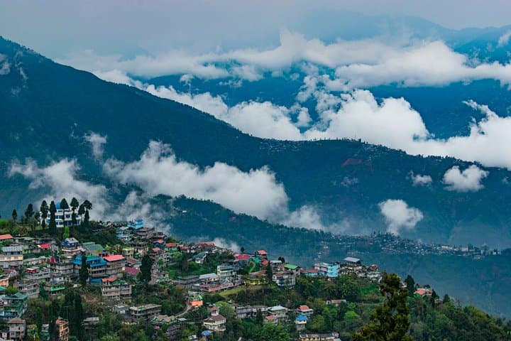 Mussoorie Day Trip: Scenic Kempty Falls, Mall Road & Gun Hill from Dehradun photo 2