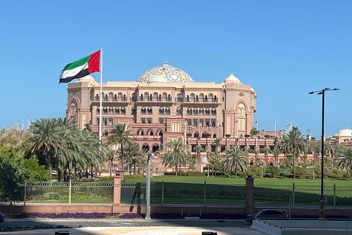 Private Abu Dhabi City Tour: Sheikh Zayed, Corniche & Cultural Highlights photo 2