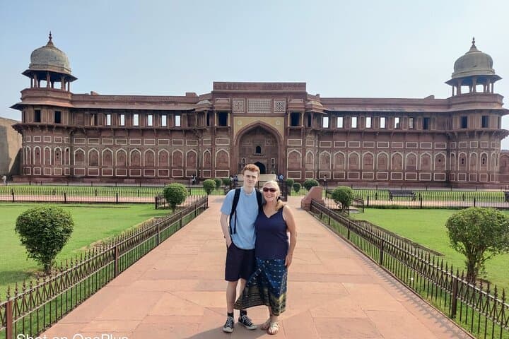 Gatimaan Express: Luxury Taj Mahal Day Trip from Delhi photo 2