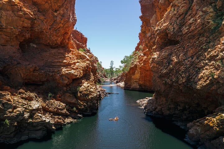 3-Day Kings Canyon & West MacDonnell Ranges 4WD Camping & Hiking Tour photo 4