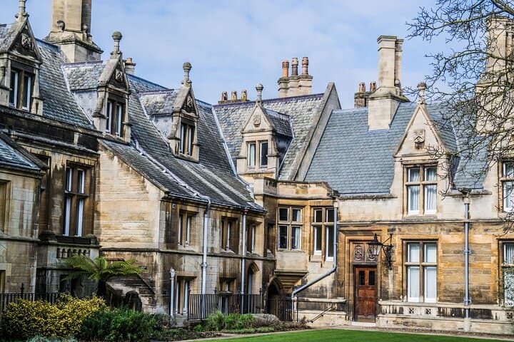 Self-Guided Cambridge Walking Tour: Explore Trinity, The Backs & Local Eats photo 4
