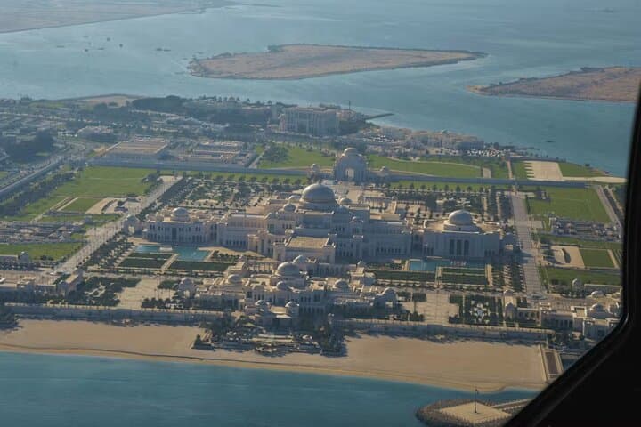 Abu Dhabi from Above: 17-Minute Helicopter Flight Over Corniche and Sheikh Zayed Mosque photo 6