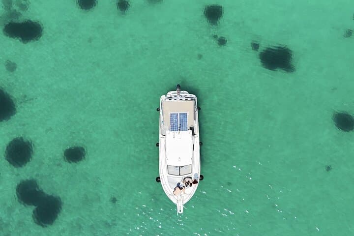 Northeast Corfu Private Boat Cruise: Blue Caves, Barbati & Vido Island