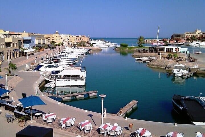 El Gouna Private City Tour & One‑Hour Lagoon Cruise from Hurghada photo 3