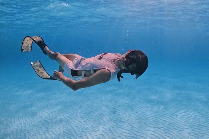 Blue Lagoon Snorkel with Lunch: Calm Bays, Coral Gardens & Turtles photo 3