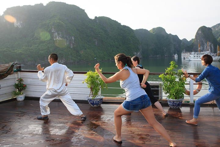 Hanoi to Ninh Binh and Bai Tu Long Bay: 3-Day Cruise & Karst Adventure photo 3