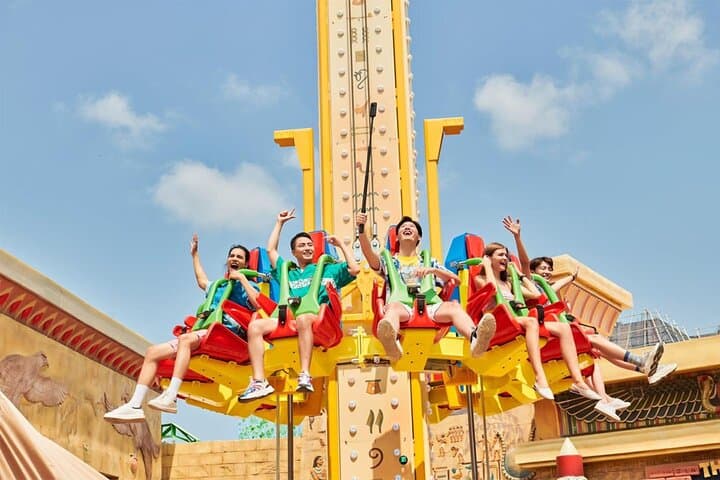 Phu Quoc Safari and VinWonders: Full-Day Wildlife and Theme Park Adventure photo 3