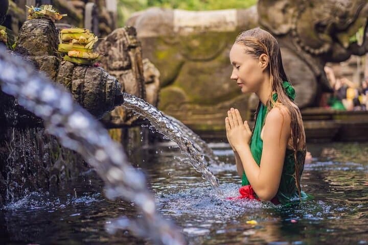 Ubud Zipline, Sacred Monkey Forest & Tirta Empul: A Full-Day Adventure photo 3